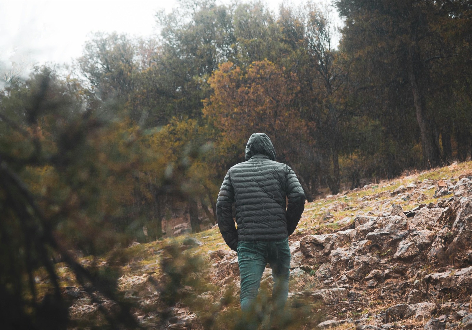HJARNVEGR, Männer in der Natur