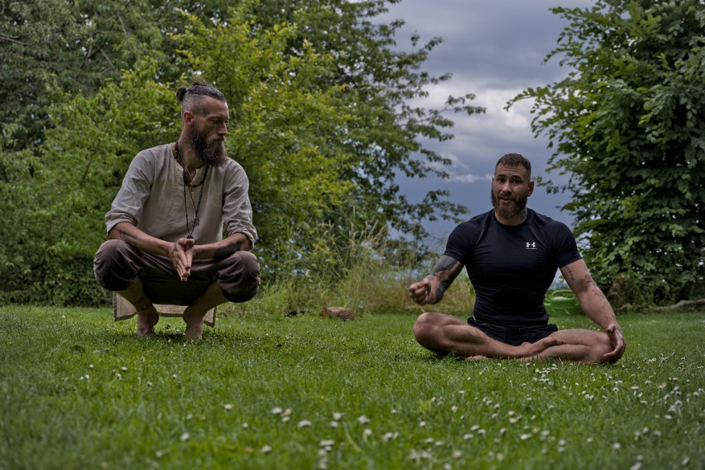 Nico and Valentin in conversation outdoors